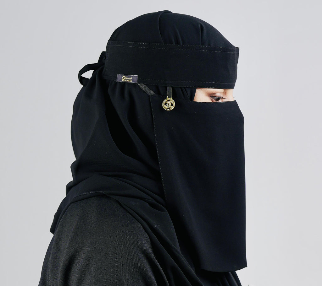 Liara Medium Niqab with Round Locket – 10 Inch Length
