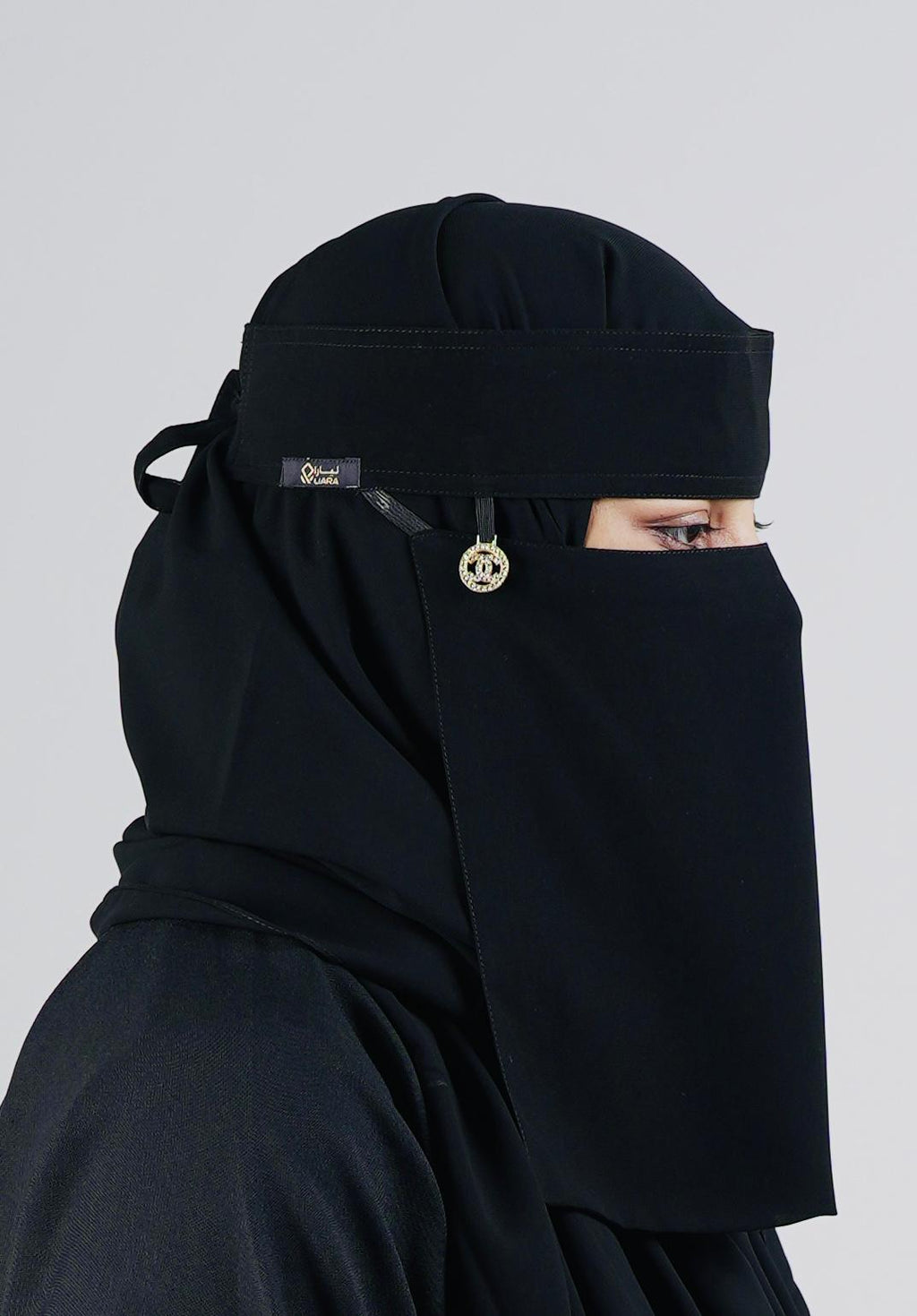 Liara Medium Niqab with Round Locket – 10 Inch Length