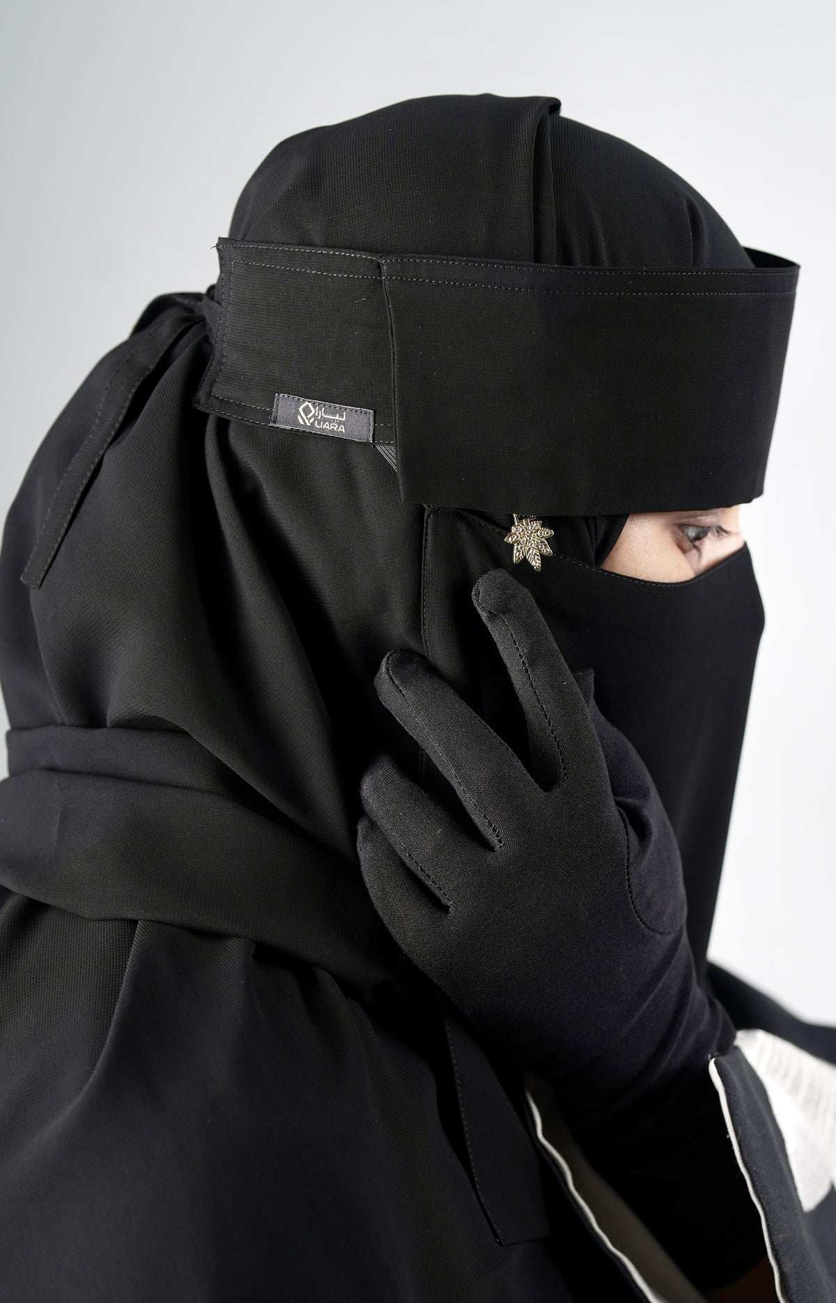 Liara Medium Flap Niqab with Leaf Locket – 10 Inch Length